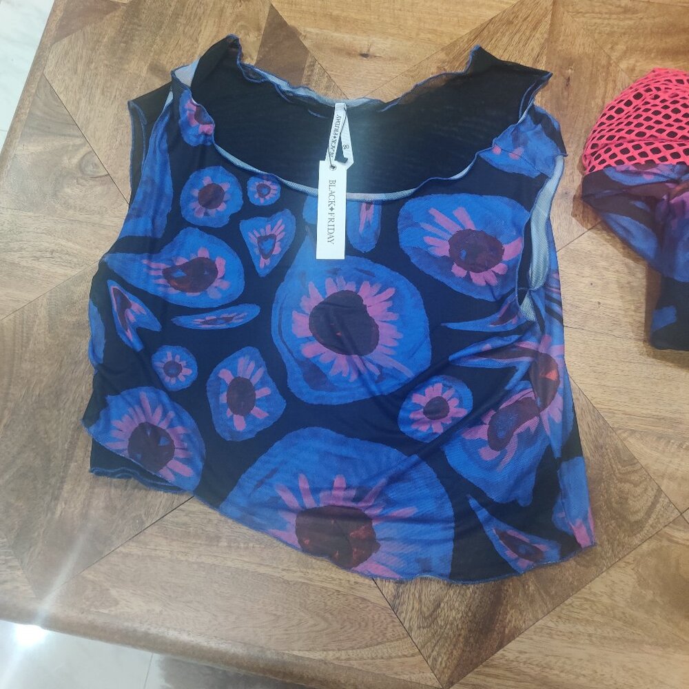Dangerfield top size 20 AU New